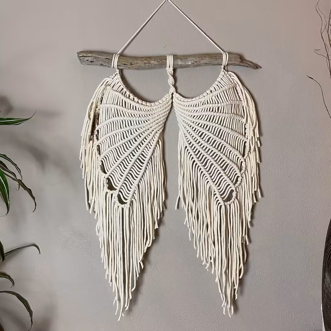 دیوارکوب بال فرشته مکرومه بافی طرح آنجل سایز 35 در25 سانتی متر 