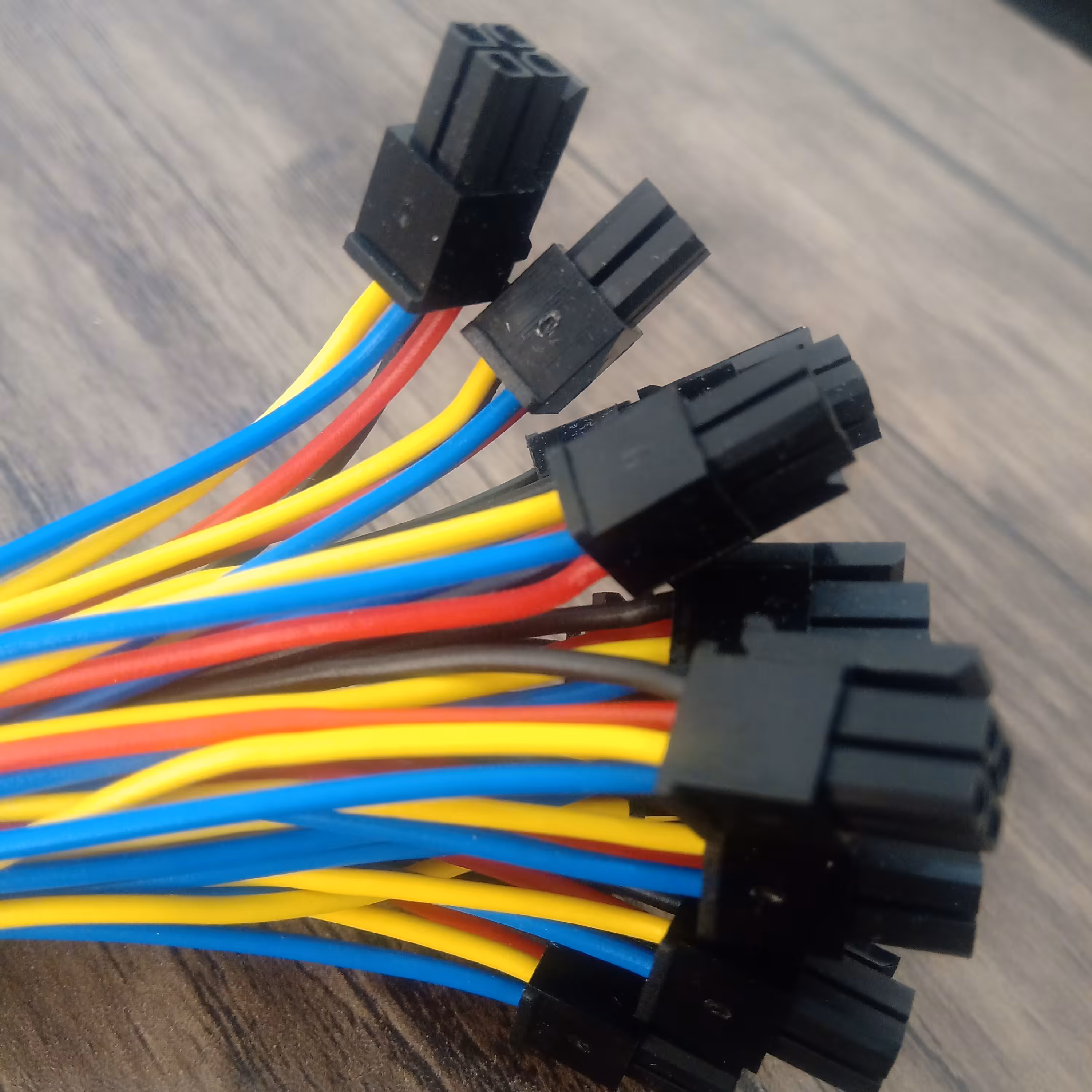 سوکت مینی ATX سیم‌دار