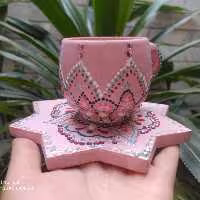 لیوان و زیر لیوانی سفالی تزیینی نگین کاری شده و ظریف