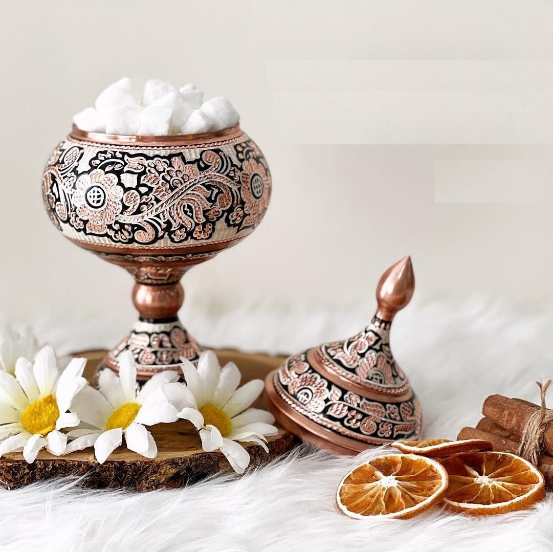 قندان پایه دار مسی نقره کوب الماس تراش زنجان ( شکلات خوری کوچک)