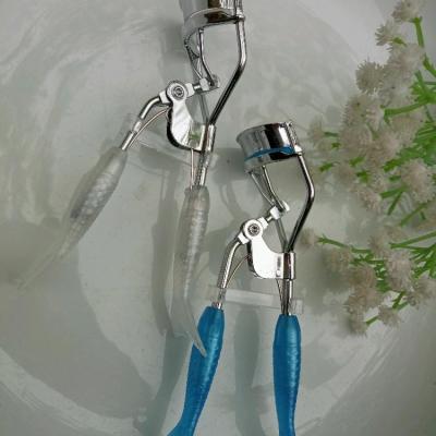 فرمژه پری دریایی در دو رنگ