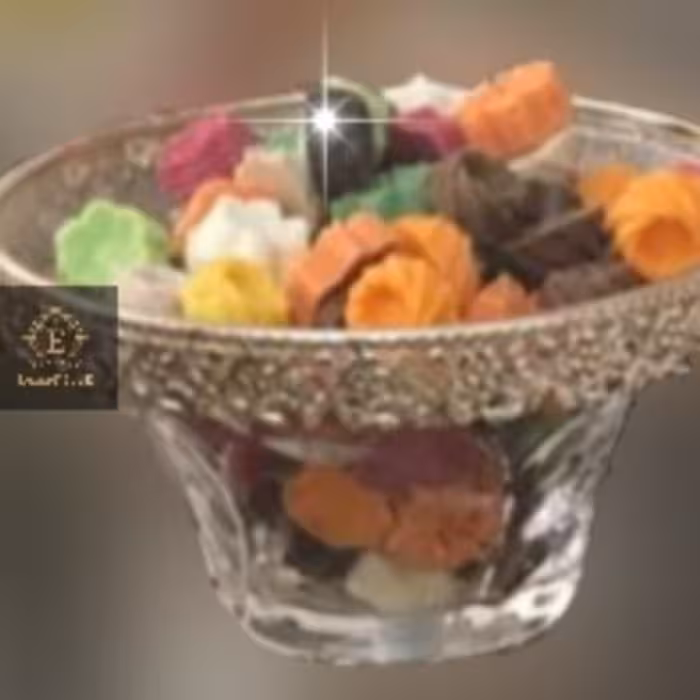 شکلات طعم دار پذیرایی قابل سفارش در طعم های مختلف هزینه پیک پس کرایه 