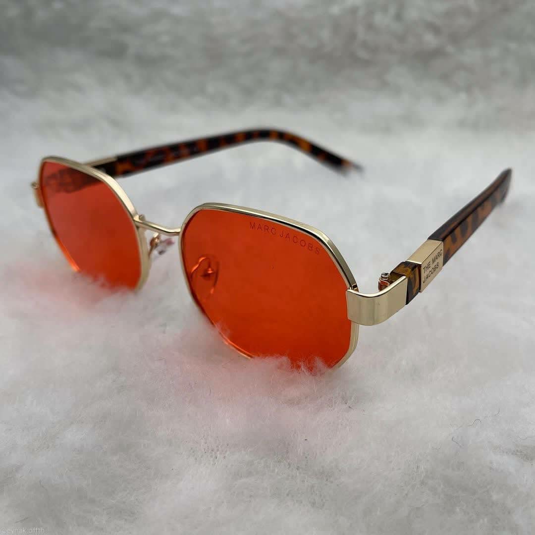 عینک افتابی زنانه ومردانه مارک جاکوبس(شیشه قرمز)