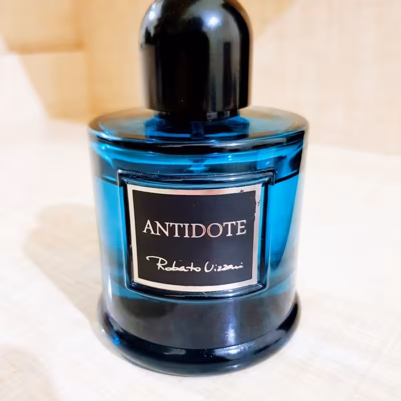 عطر و ادکلن مردانه روبرتو ویزاری آنتی دوت پور هوم ادوپرفیوم