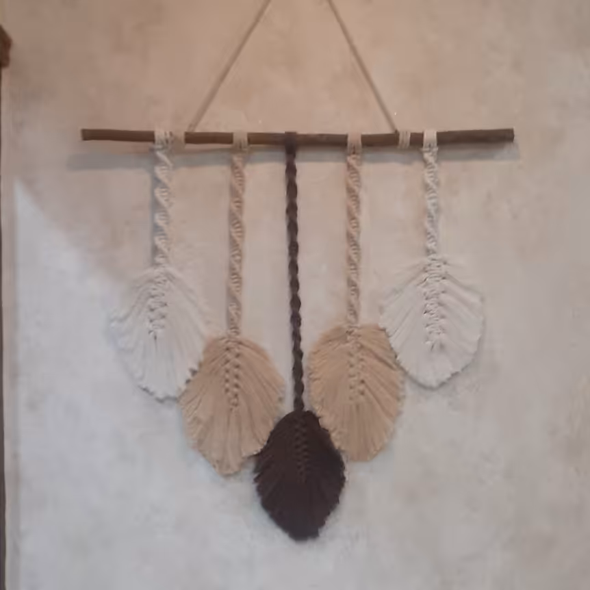 آویز  مکرومه