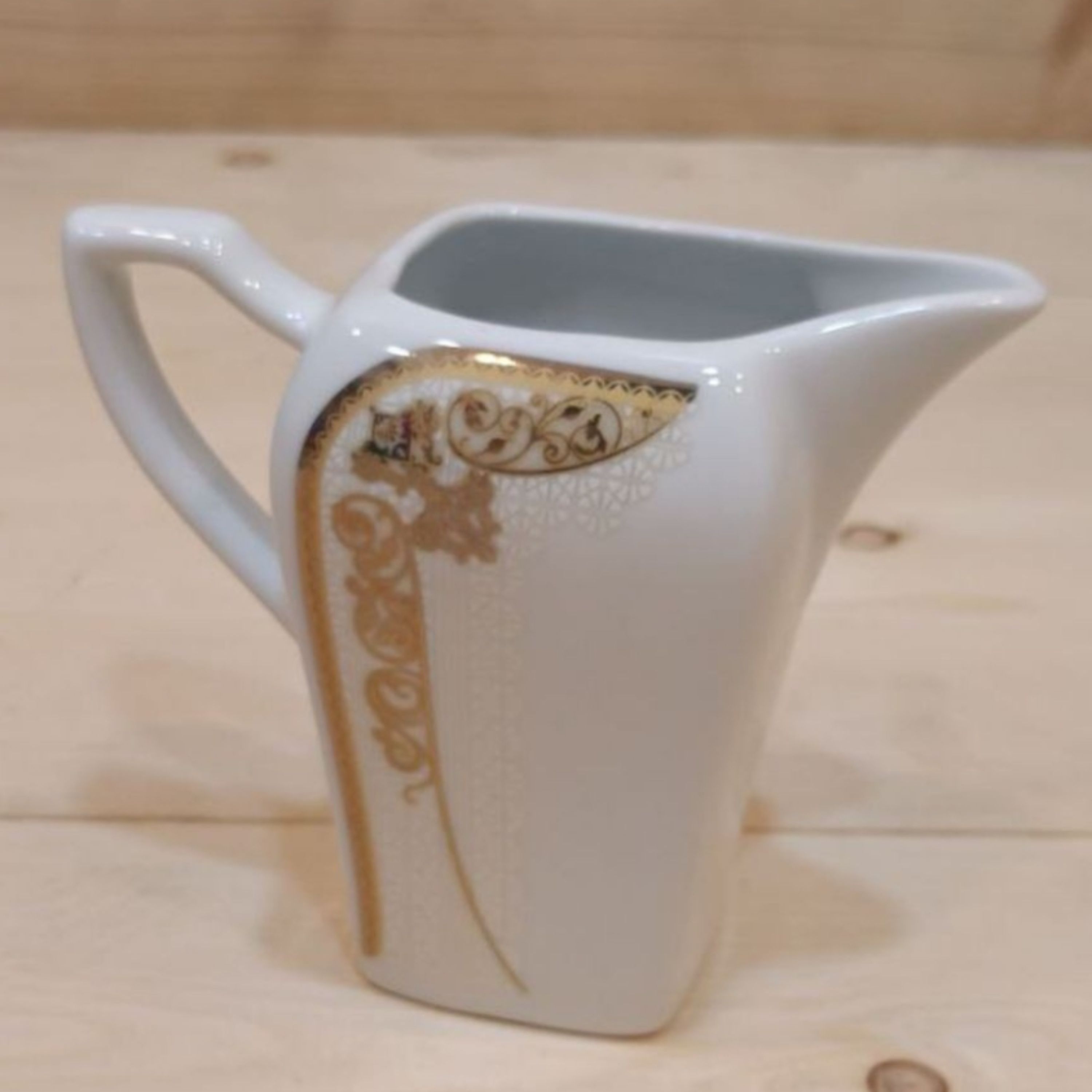 سس خوری بزرگ طلا کوب (24عددی عمده)
