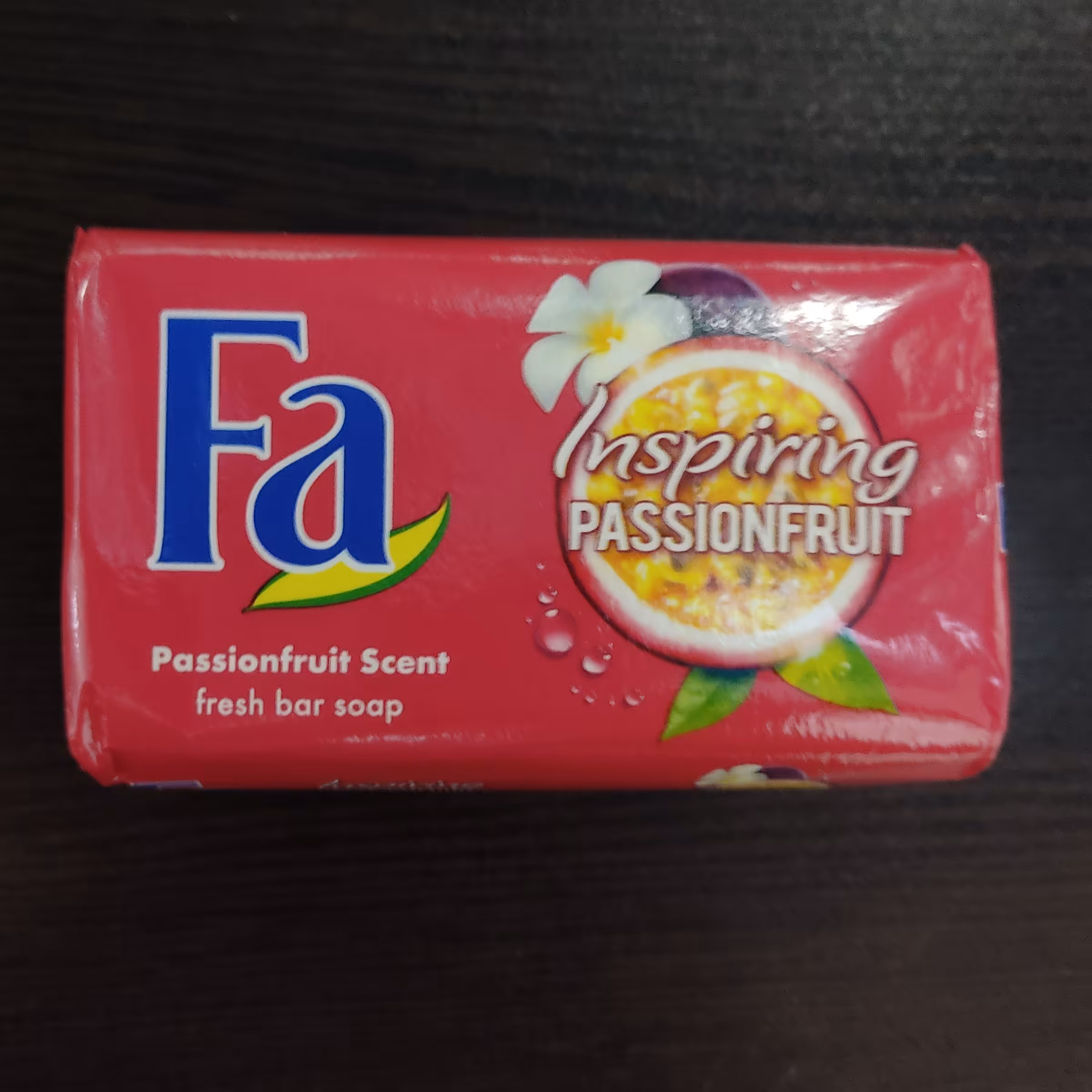 صابون فا  fa خارجی اصل  با ترکیب عصاره میوه  175 گرمی قرمز تاریخ جدید 