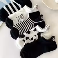 جوراب مچی سه پاشنه گلدوزی گاوی کاری است ضدبووضدتعرق نخ پنبه وارداتی