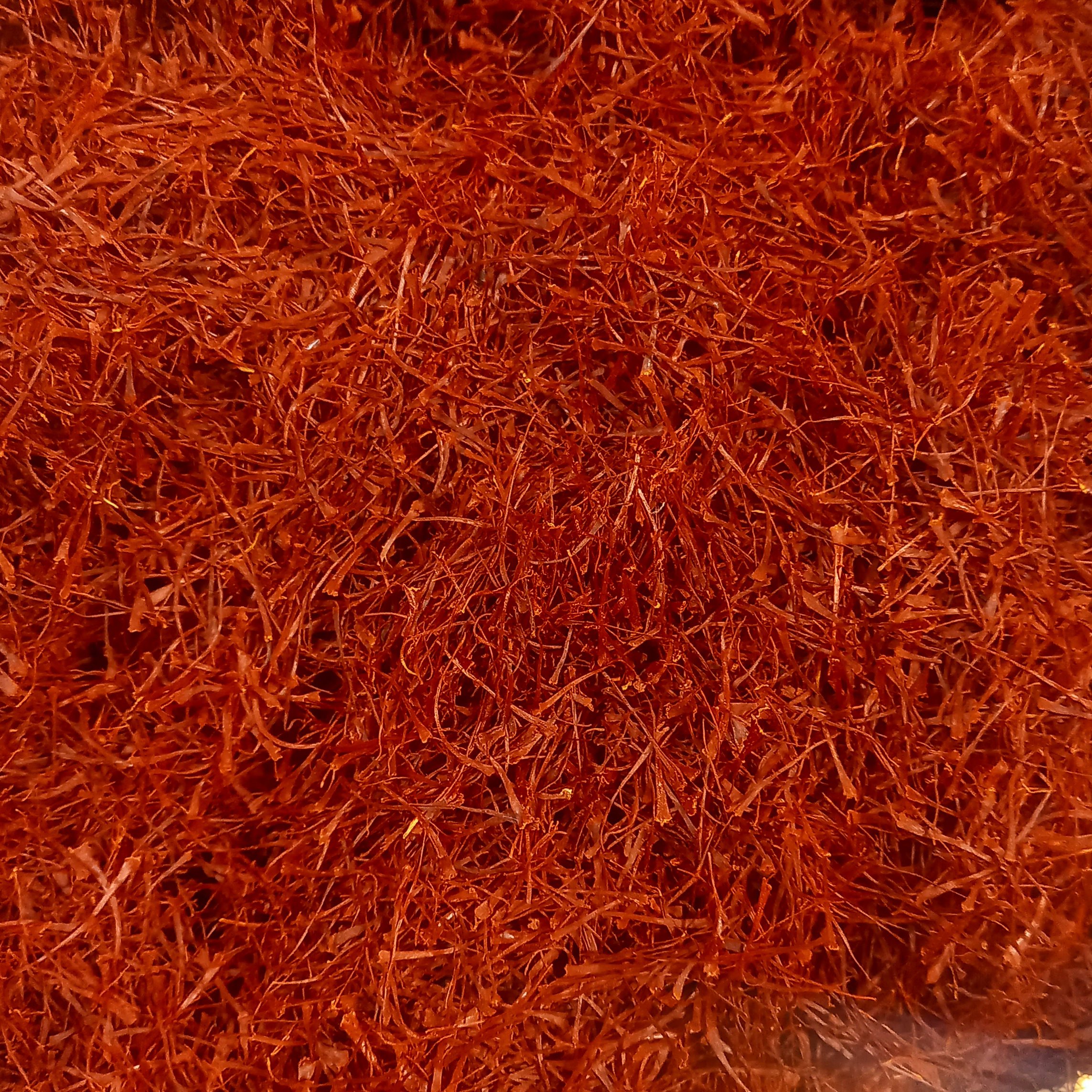 نیم کیلو گرم(500 گرم) زعفران نگین درجه یک قائنات وگناباد تولید امسال 100درصدخالص ومطمئن 