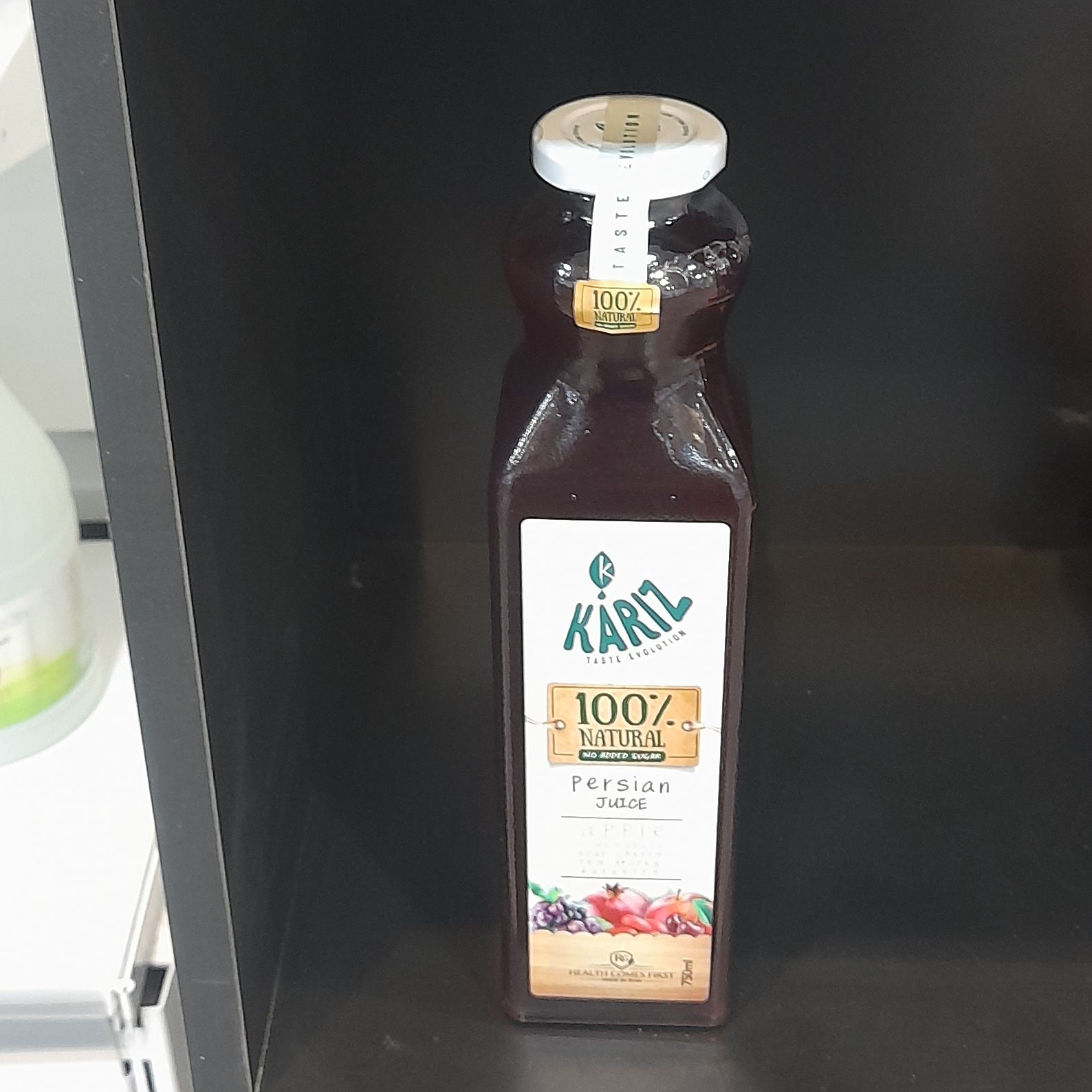 آب آلبالو  شیشی با طعم  آلبالو کاریز ،750میلی لیتری تک عددی