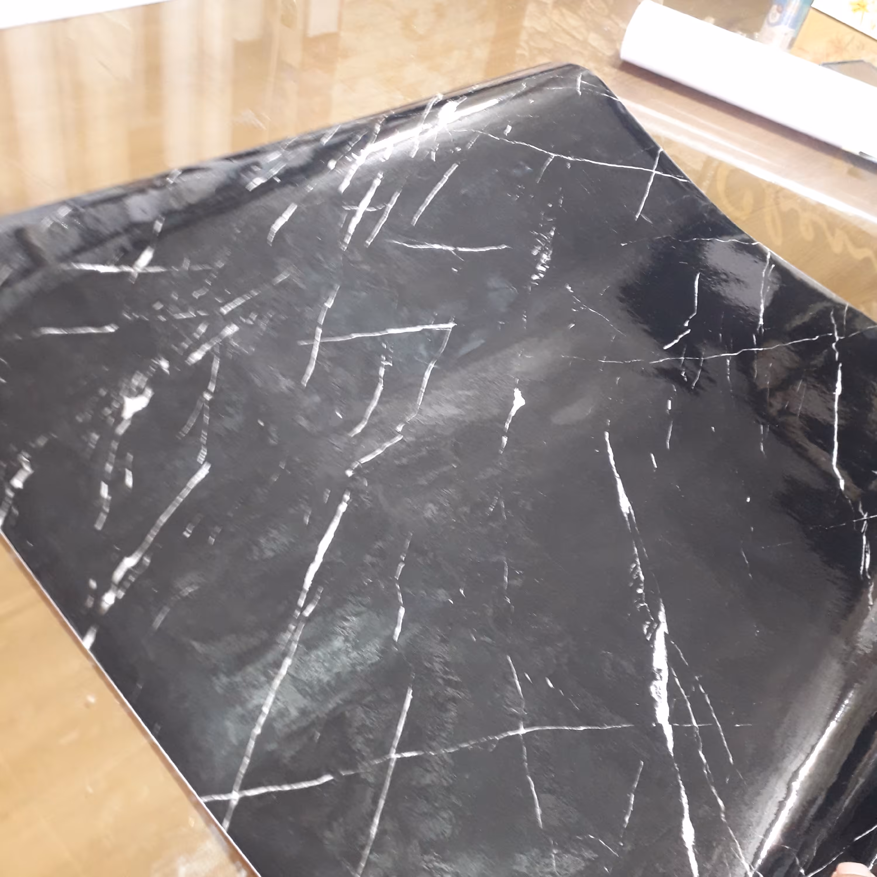 برچسب طرح سنگ  مشکی استیکر هایگلاس صفحه کابینت ضخیم 