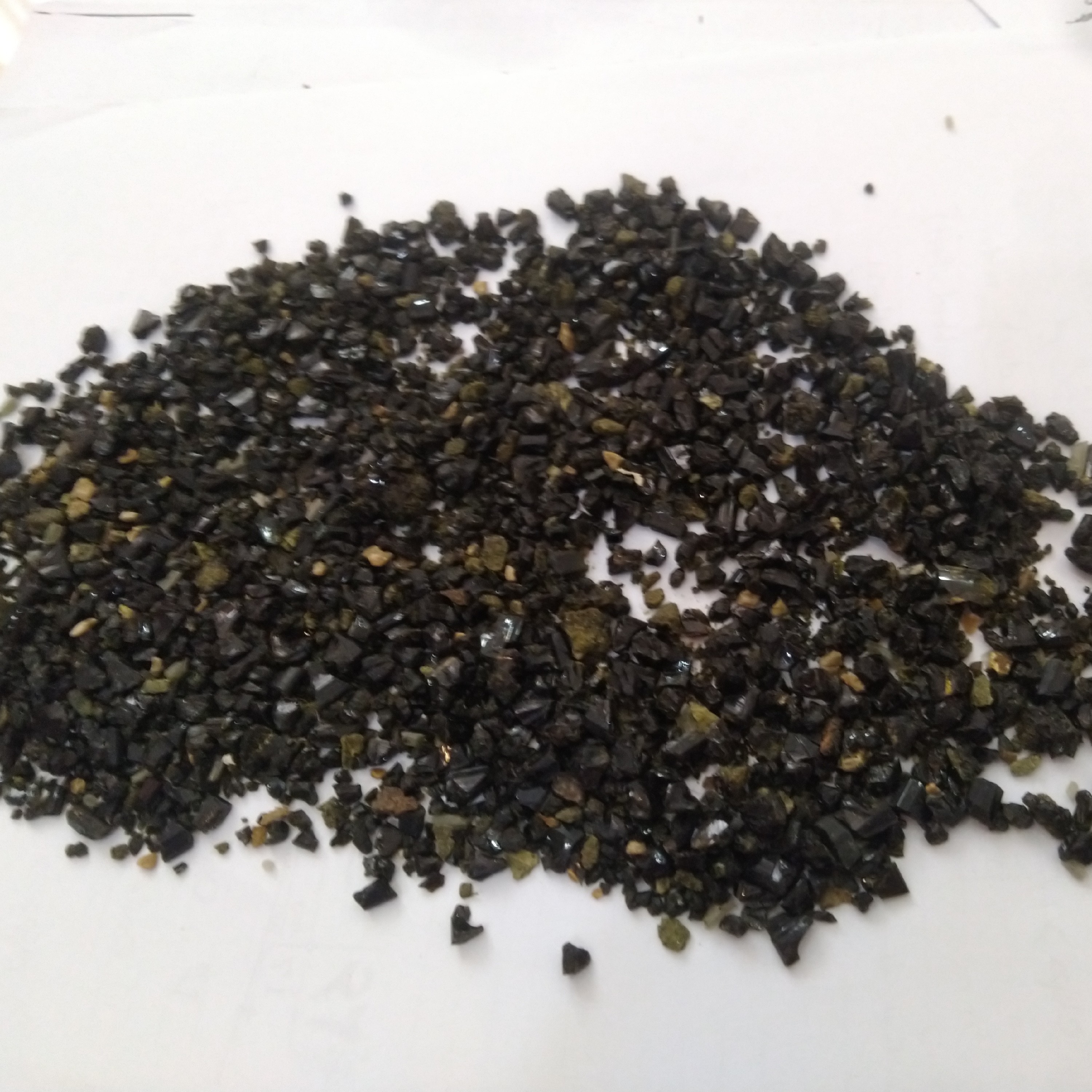 پک سنگ راف تورمالین مشکی سایز ریز و مناسب مخراج کاری 