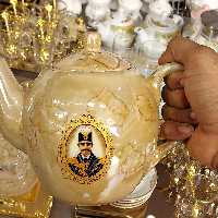 قوری چینی طرح گلی شاه عباسی