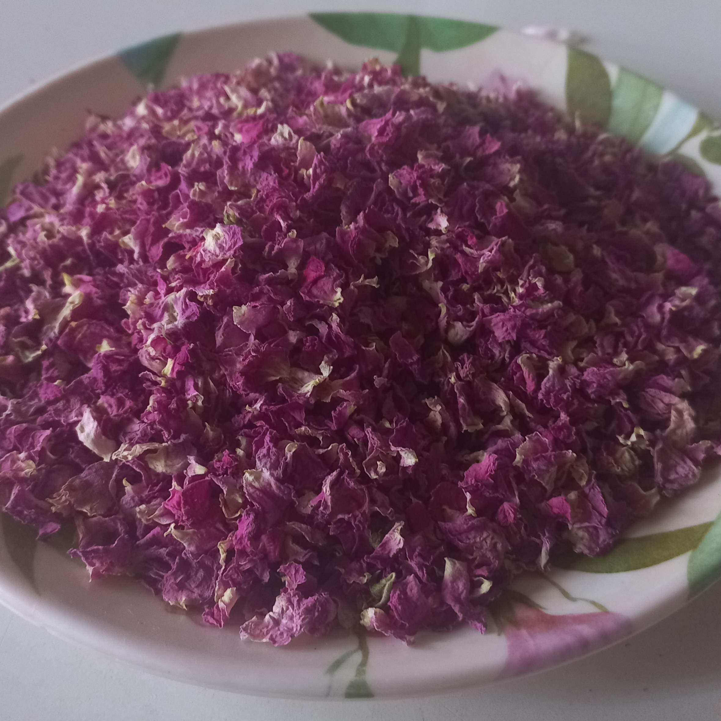 گل محمدی خشک درجه 1 و مرغوب میمند فارس