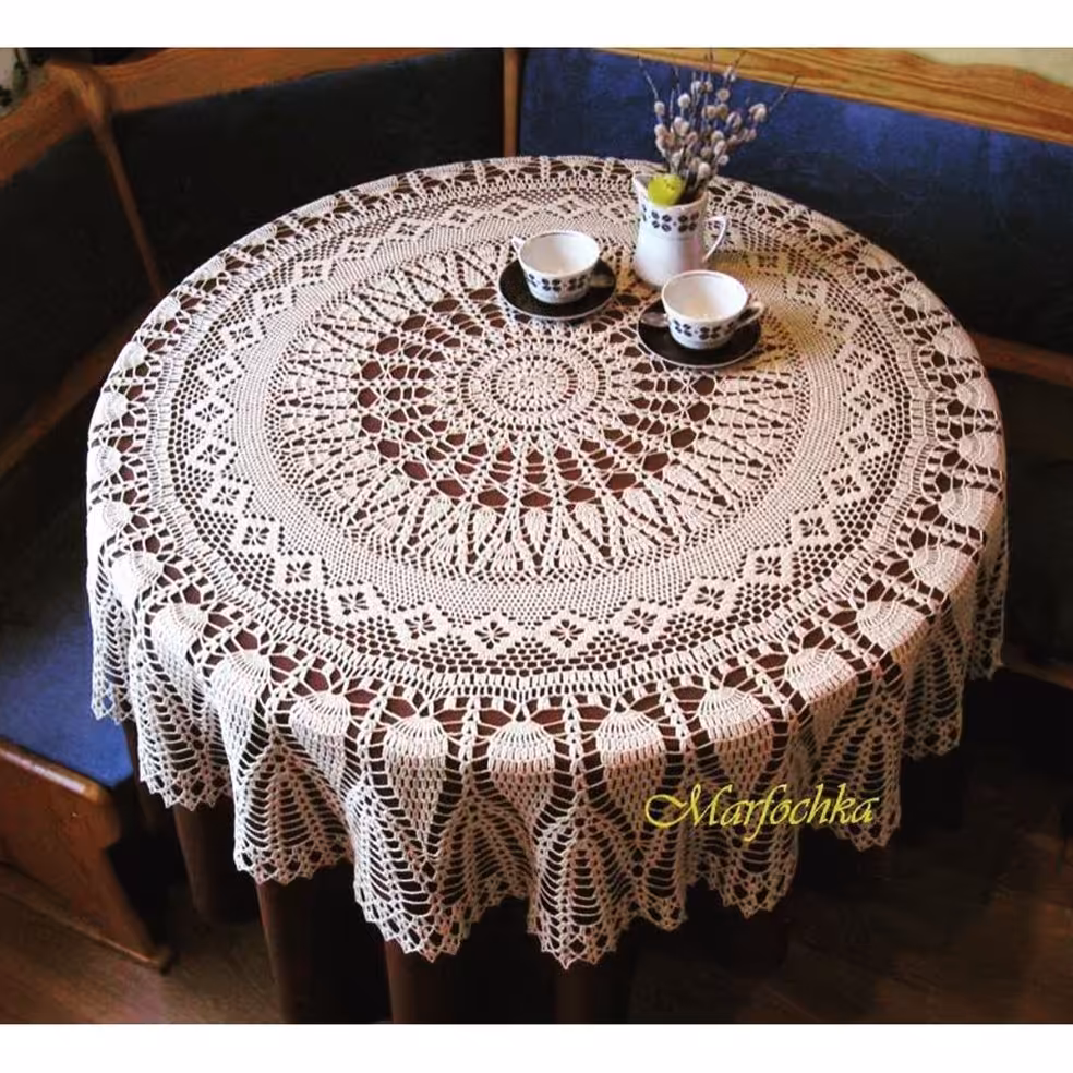 رومیزی قلاب بافی