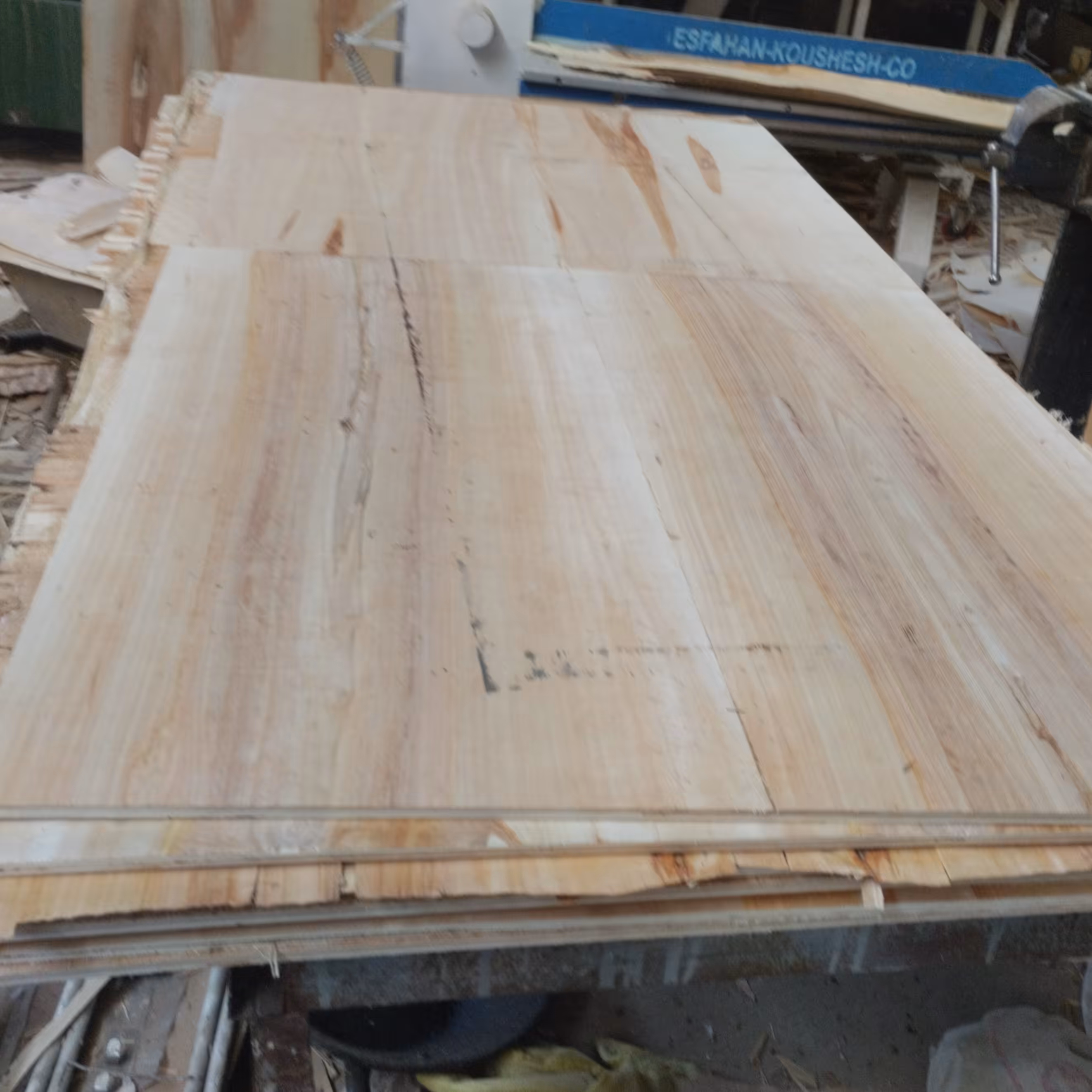 تخته چندلایی.(پلایوود)