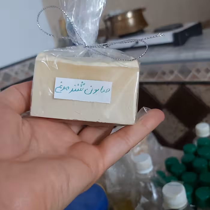 صابون شتر مرغ مناسب پوست‌های خشک ،نرم کننده و روشن کننده پوست صورت 