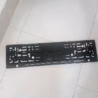 قاب پلاک خودرو  تبلیغاتی هم انجام داده میشود 