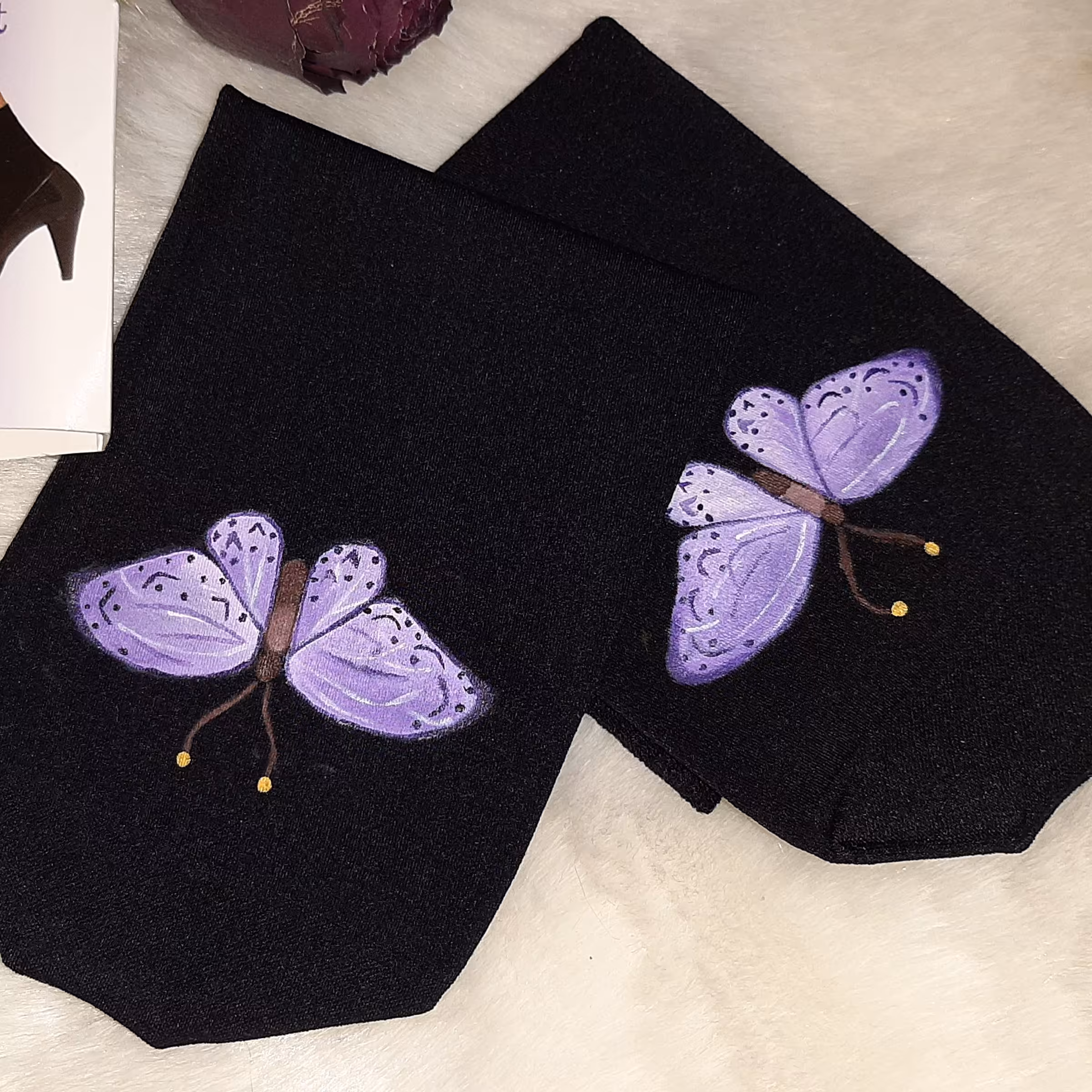 جوراب پارازین مشکی نقاشی شده طرح پروانه