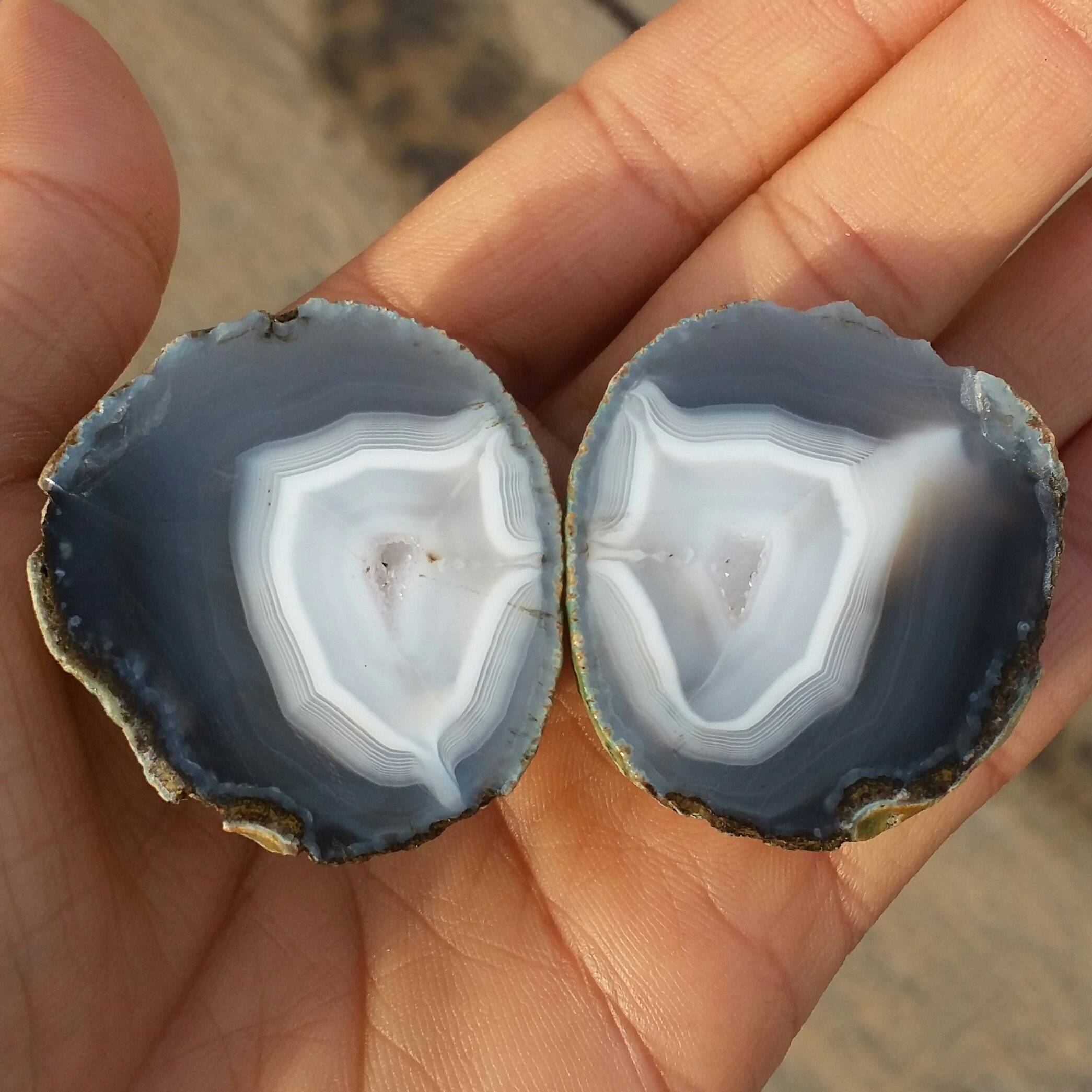 جفت اسلایس سنگ عقیق سلیمانی 3بعدی تکرار نشدنی خاااص 100درصد طبیعی شاهکار خلقت
بی نظییییییر
 کد 9576