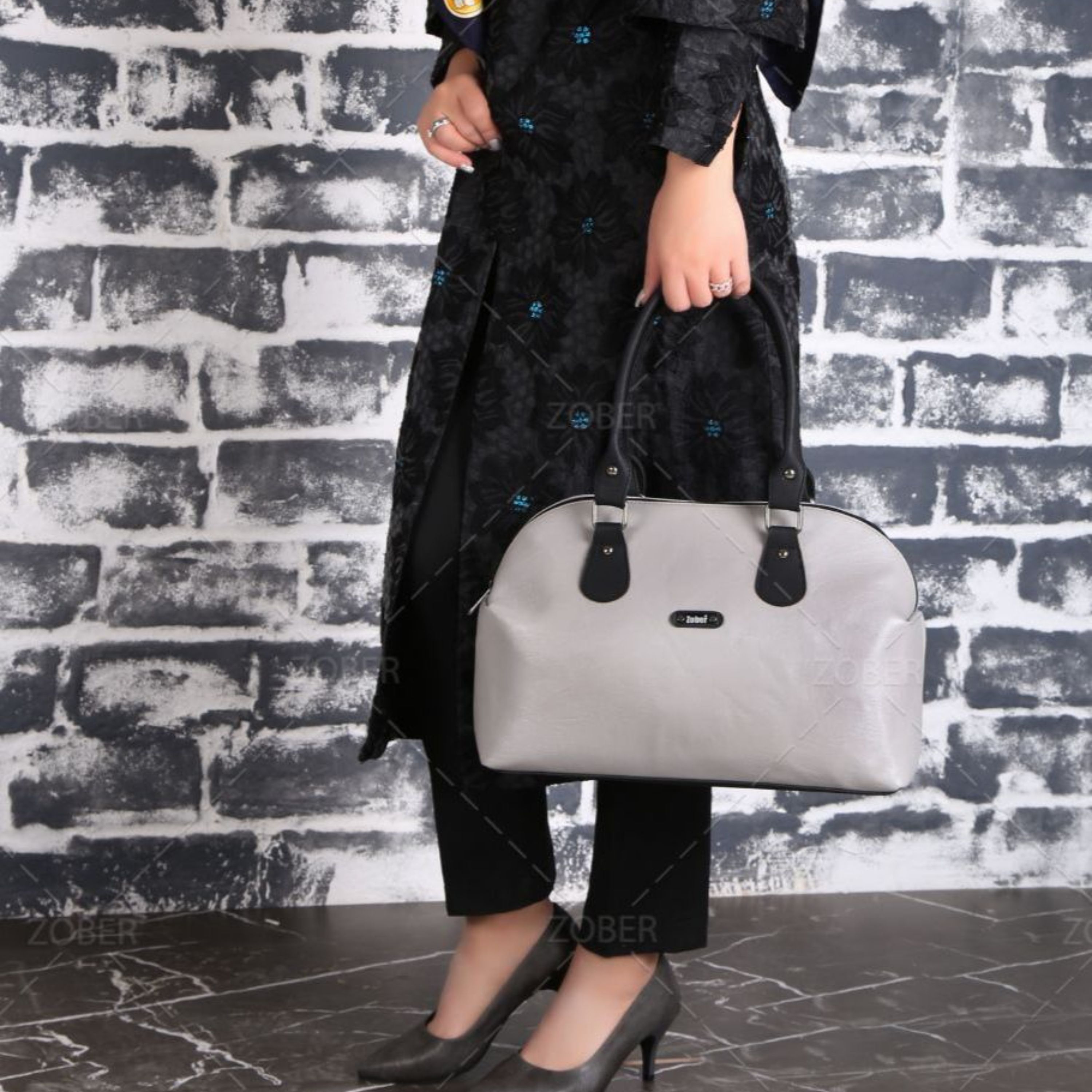 کیف زنانه نیم گرد چرم