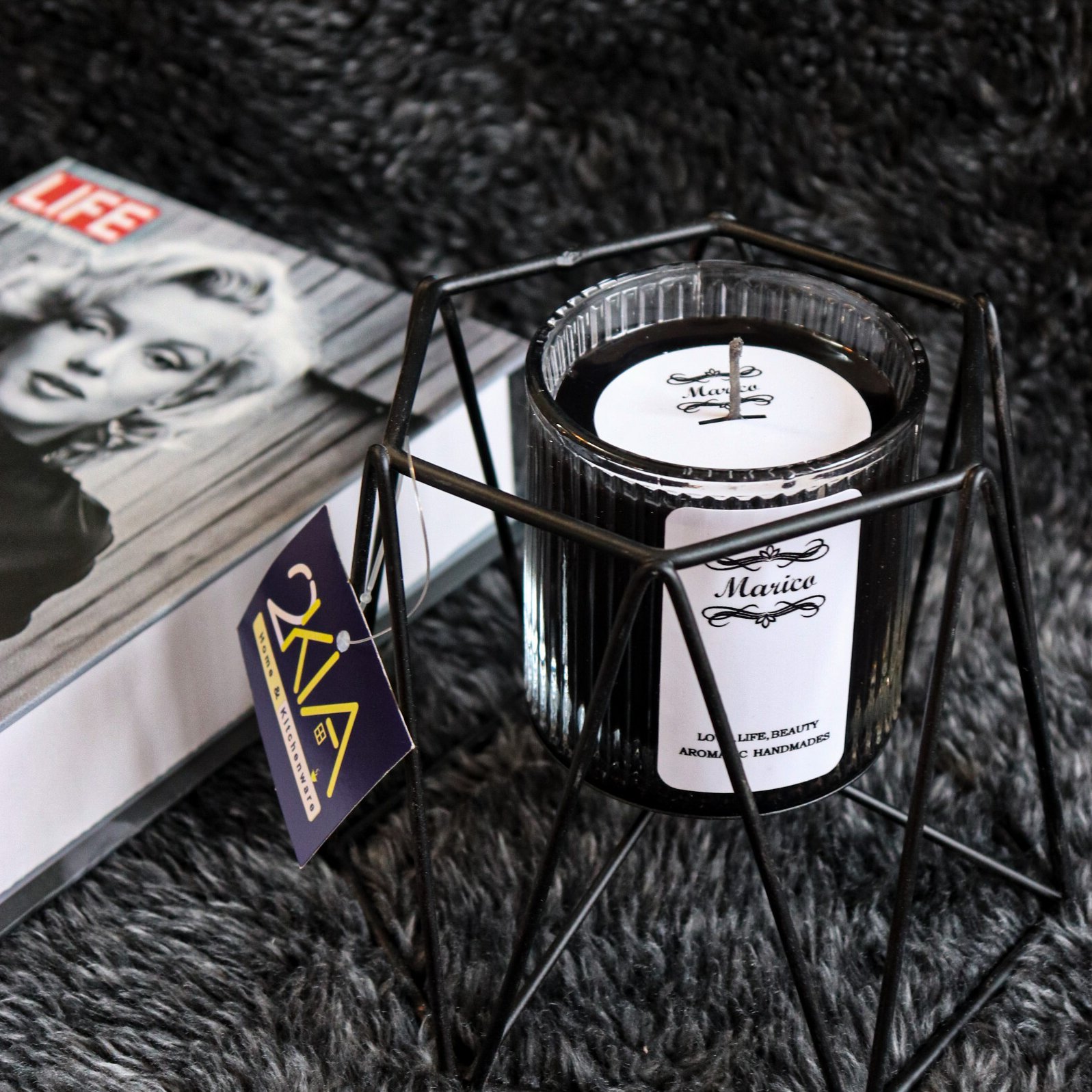 شمع ژله ای جار و لیوانی تزیینی و قابل استفاده مشکی رنگ برند ماریکو(پس کرایه)
