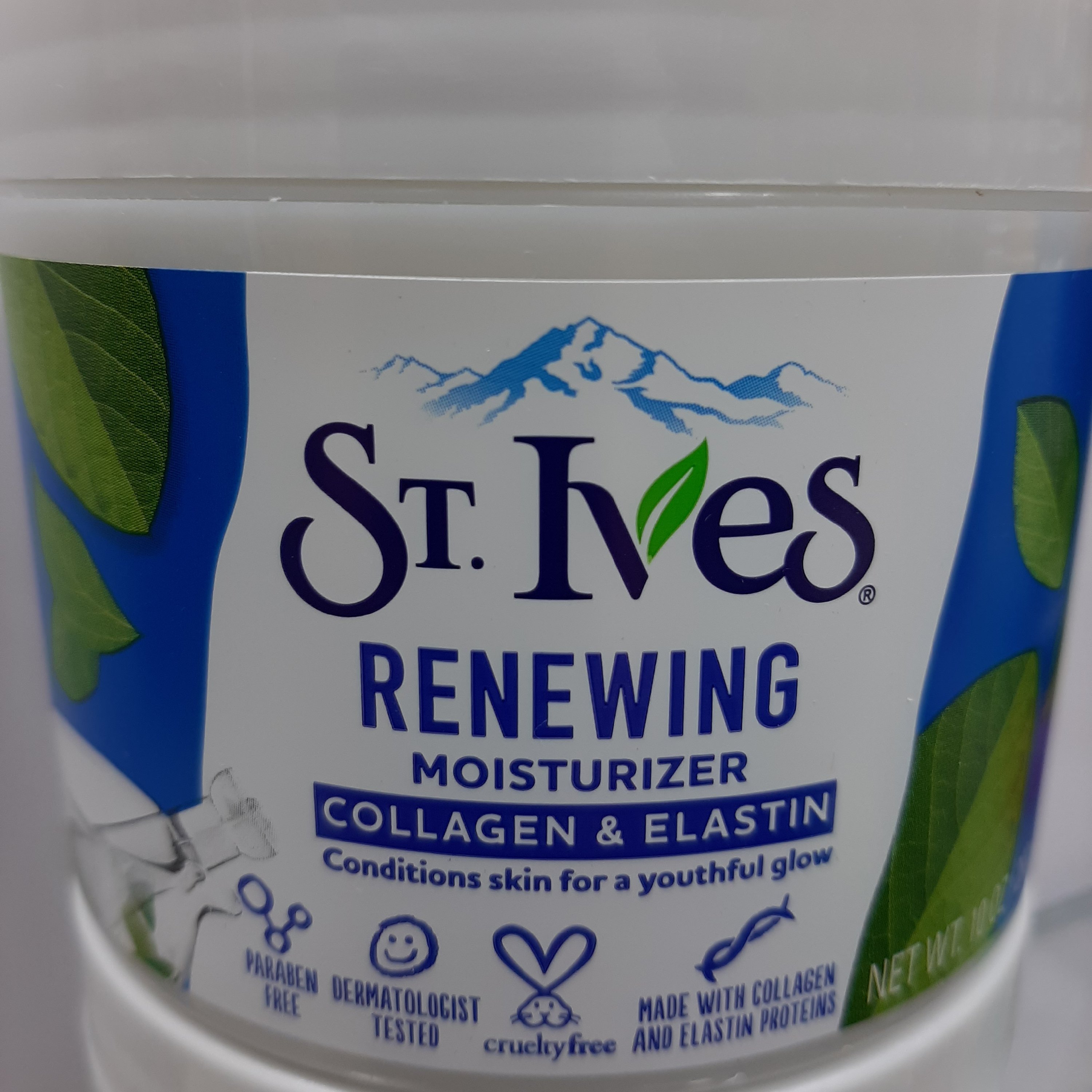 کرم آبرسان و حاوی کلاژن اس تی .ایوز