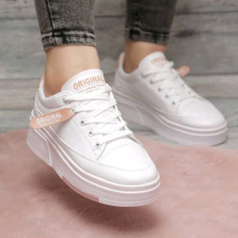 کفش ونس زنانه و دخترانه اورجینال سایز 40 ارسال رایگان به همه شهرها