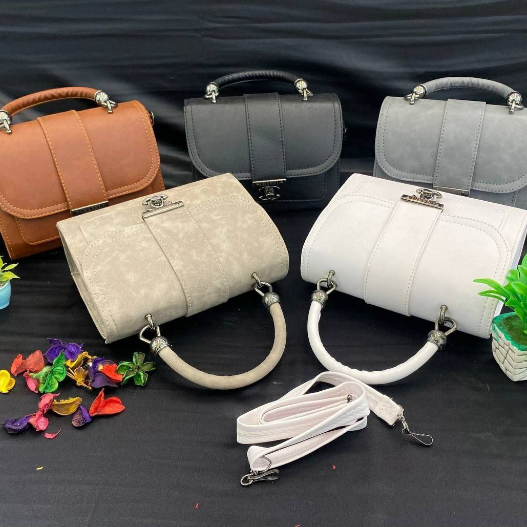 کد 11385
پاسپورتی 
ابعاد 22*16