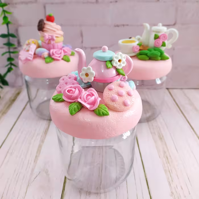 جاادویه بانکه شیشه ای کارشده با خمیر پلیمری  یک عددی مخصوص ادویه و مربا و ...