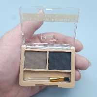 پالت   سایه ابرو پودری دودوگرل  شماره  4   در 2 رنگ  قهوه ای تیره و نسکافه ای همراه با براش مخصوص