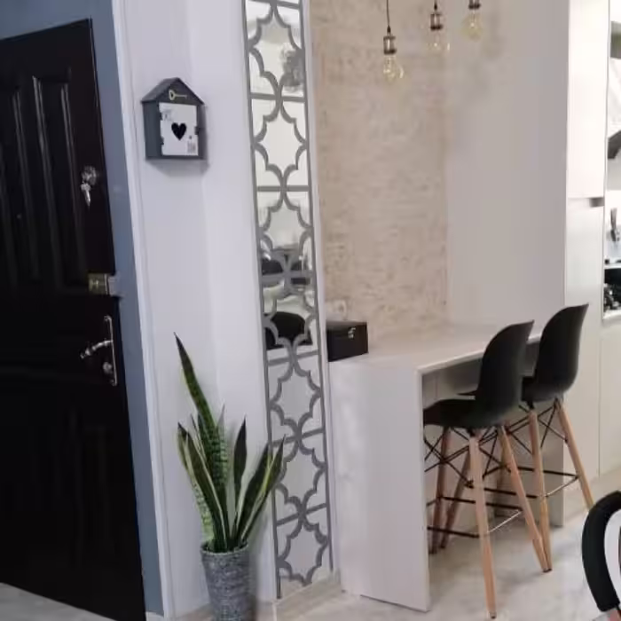 آینه دکوراتیو مولتی استایل طرح مشبک، بسته 10 تایی، ابعاد 13 در 13 سانت،رنگ نقره ای