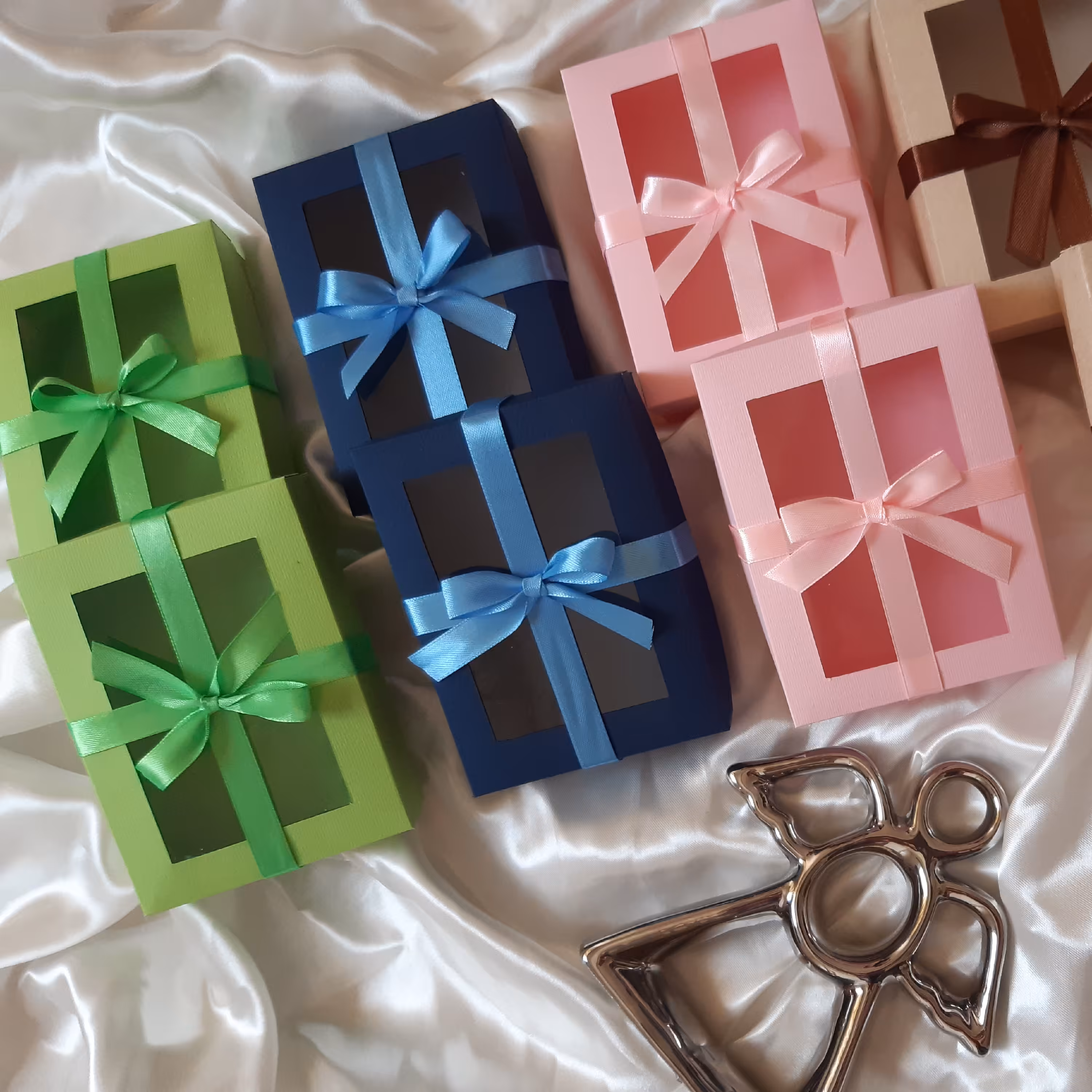 جعبه نیمه طلقی رنگی دستساز