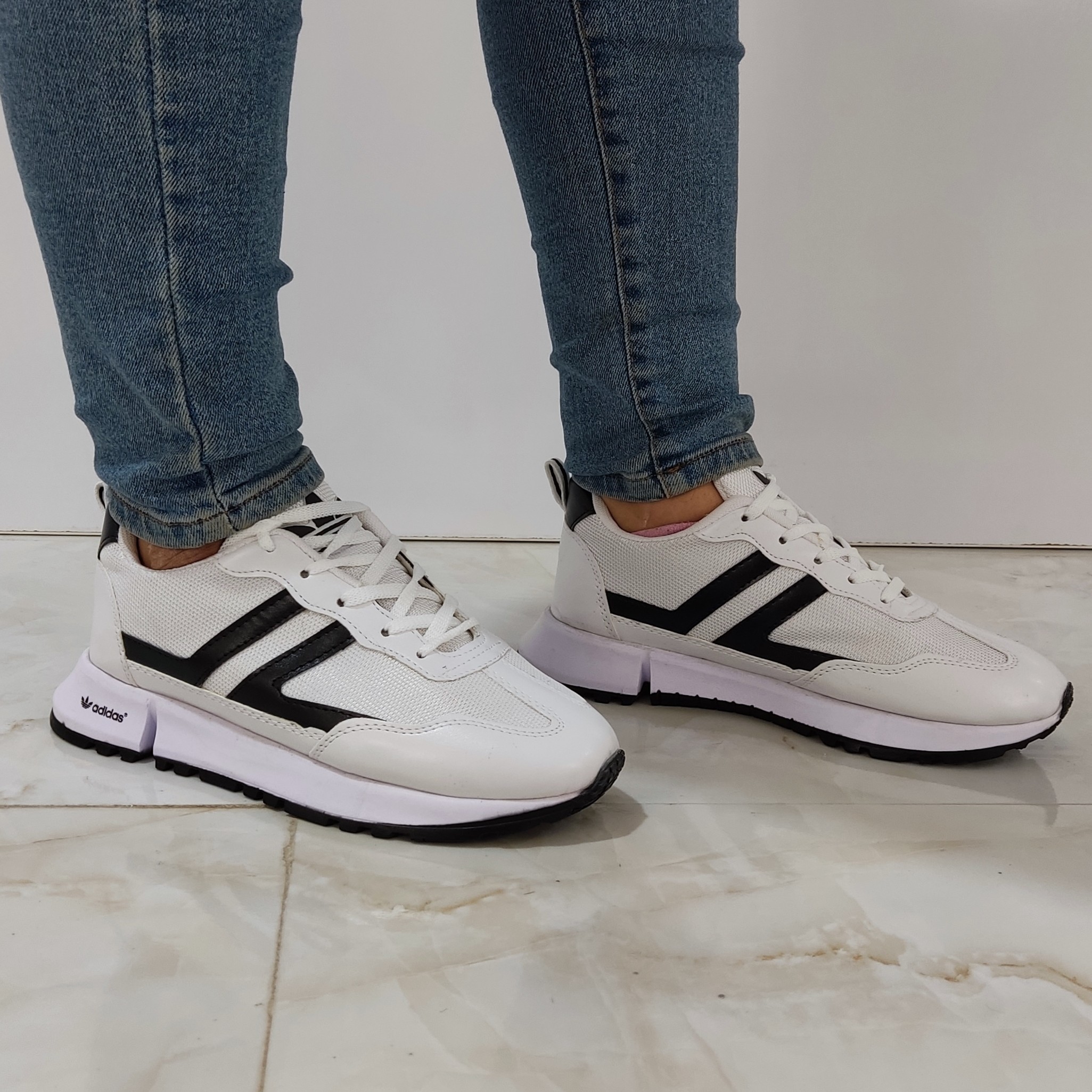 کتانی آدیداس سایز  زنانه و پسرانه  کفی طبی 