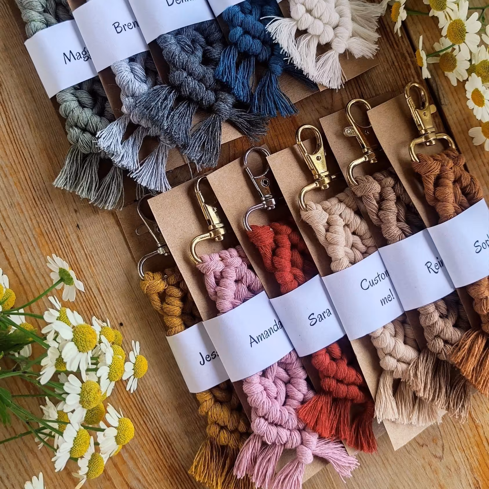 جا کلیدی مکرومه در رنگ های مختلف