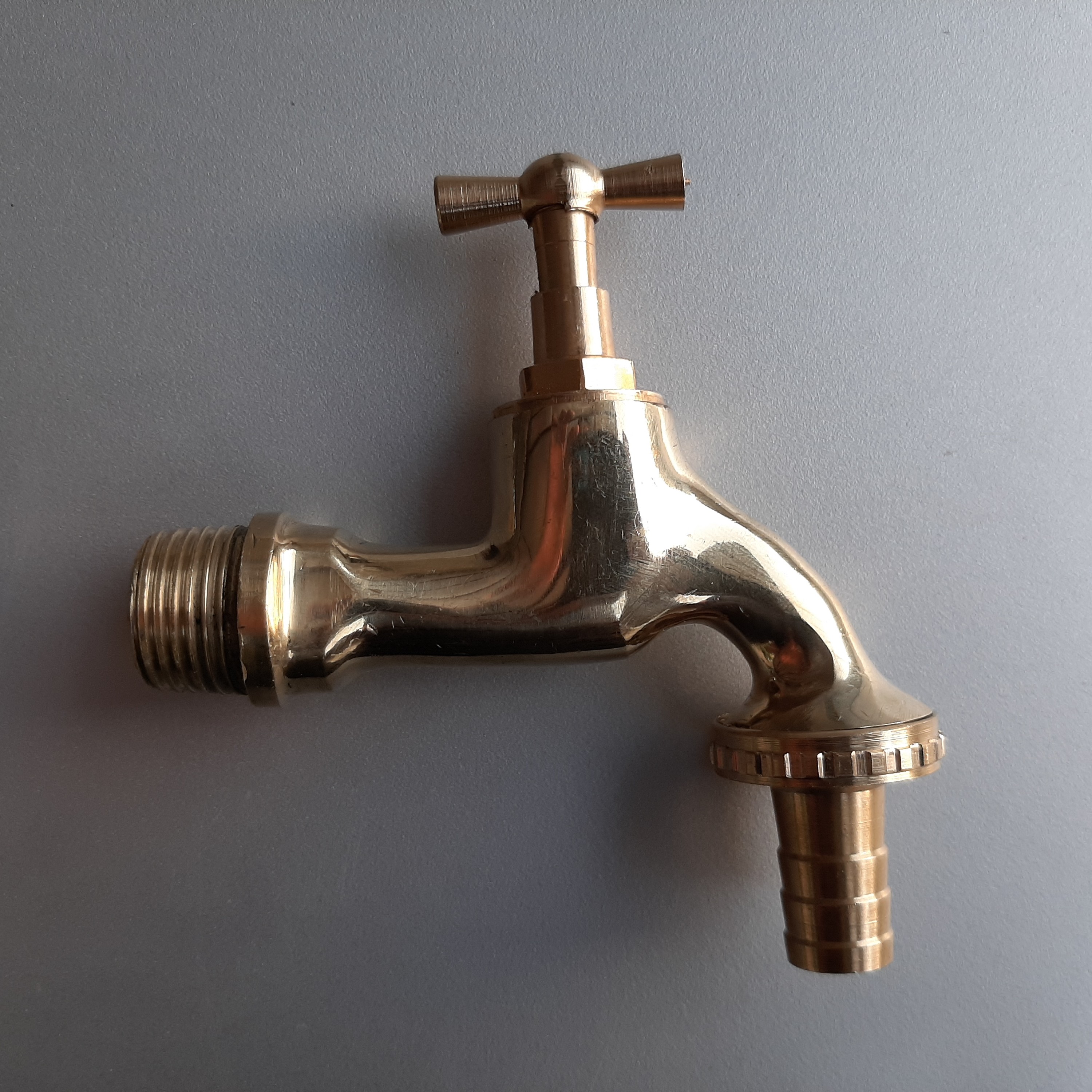 شیر حیاطی برنجی یک دوم ،طرح اس یا (شیر شلنگی) فروش فقط بصورت عمده