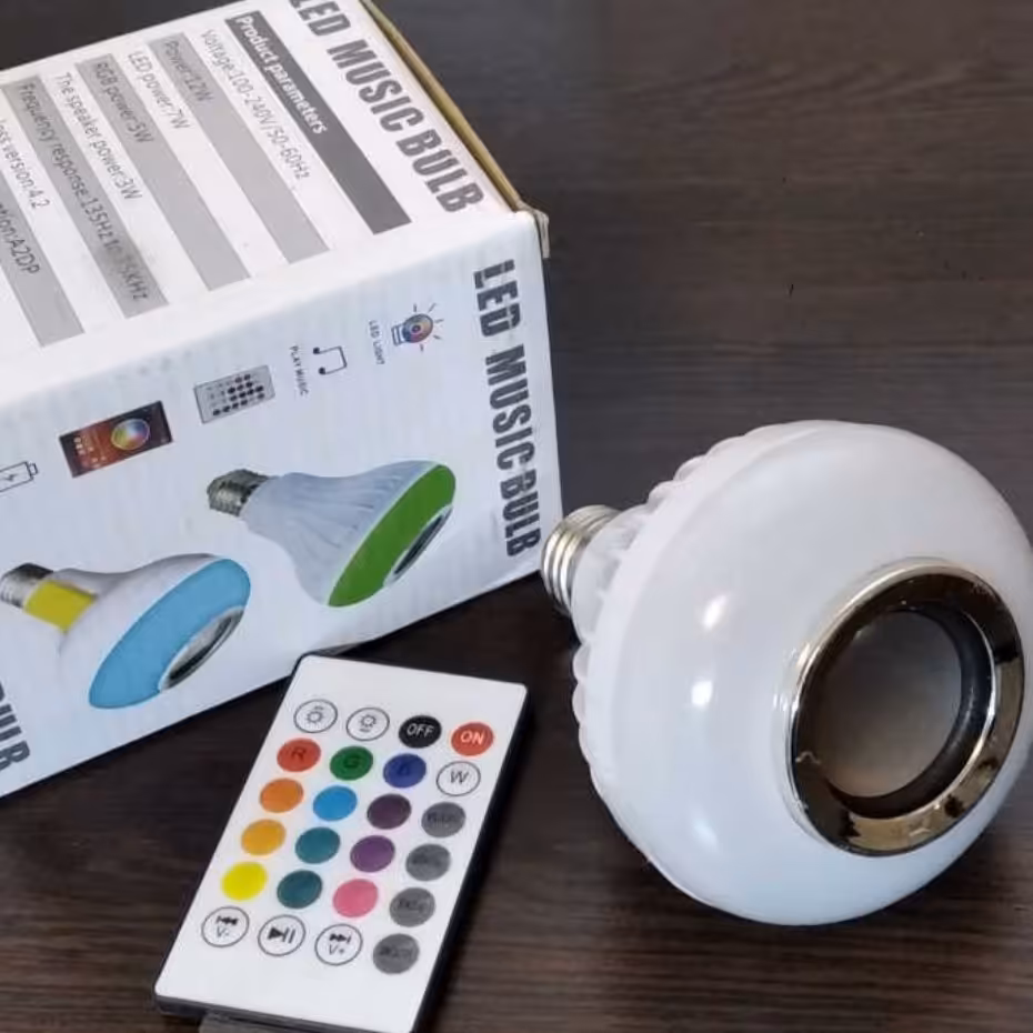 لامپ اسپیکری بسیار زیبا دارای صدای عالی و کننرل بوسیله ریموت