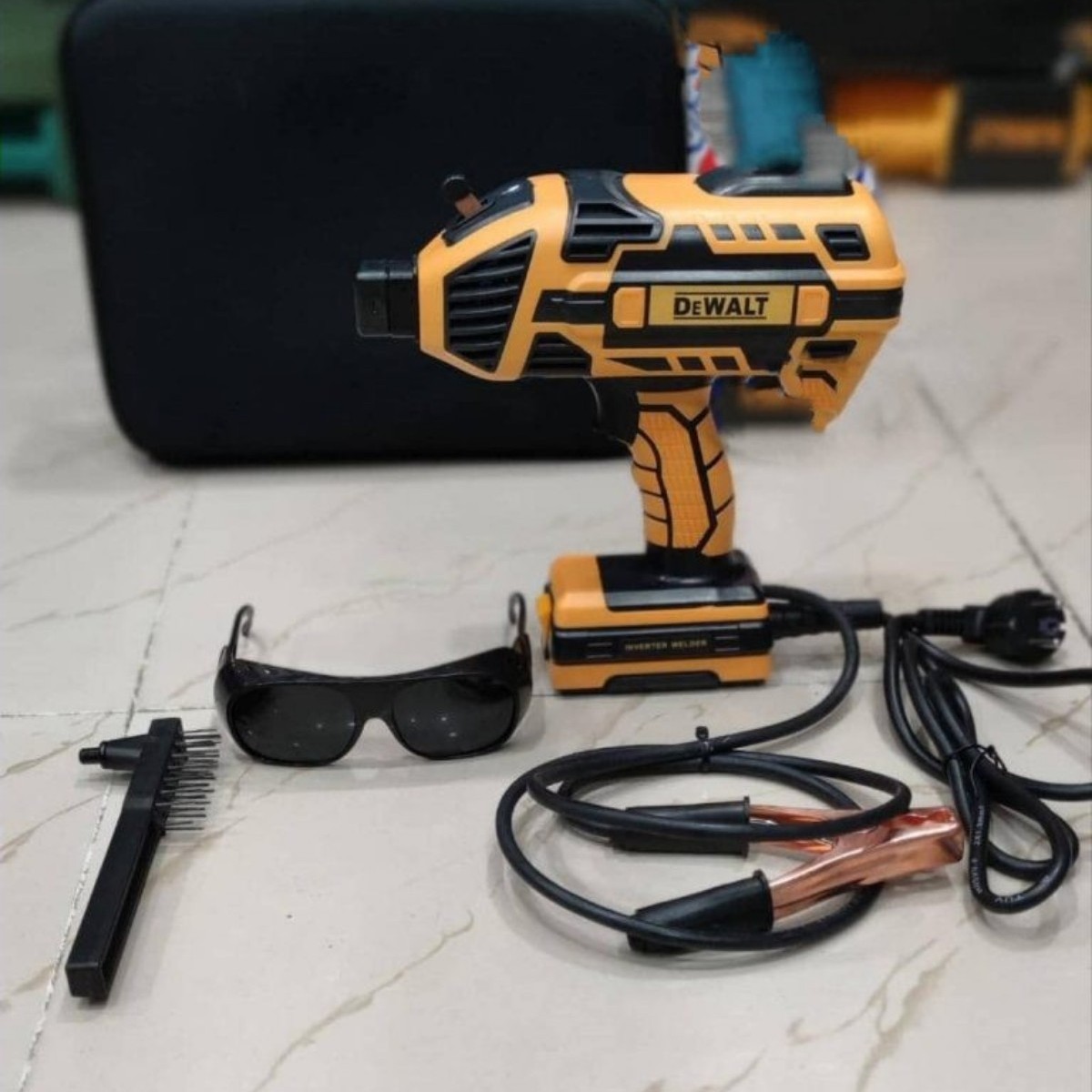 دستگاه جوش تفنگی دیوالت مدل ARC 120     دستگاه جوش تفنگی دیوالت 