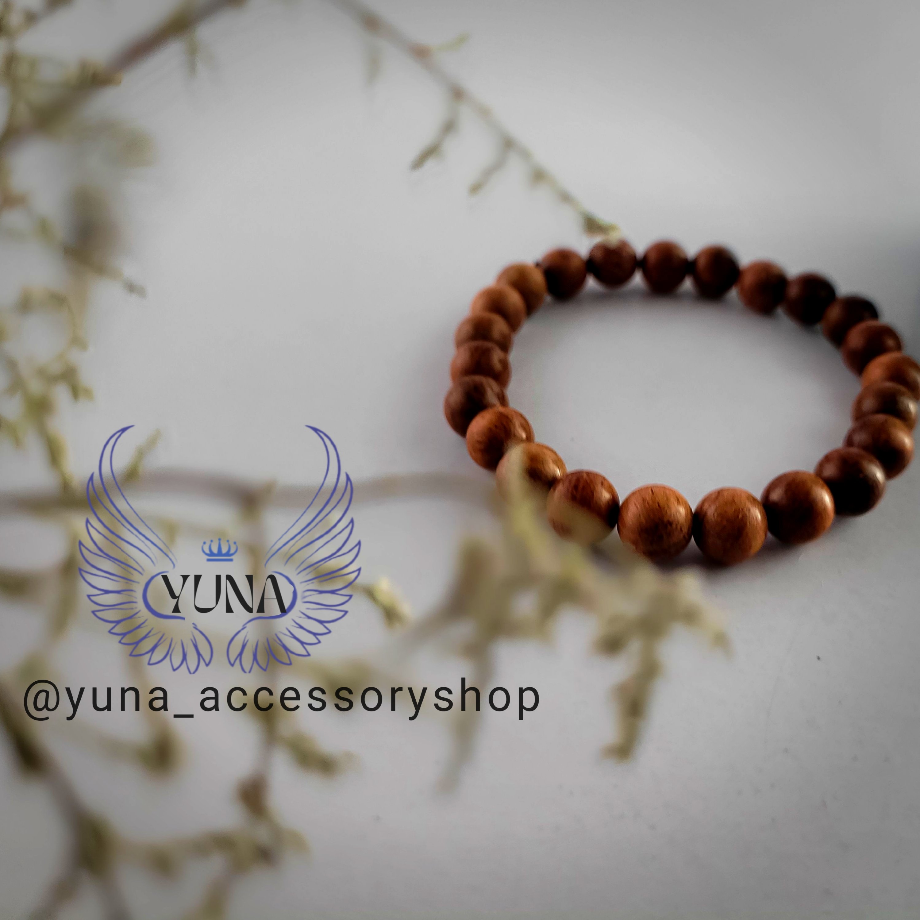 دستبند مهره ای چوبی قهوه‌ای اسپرت