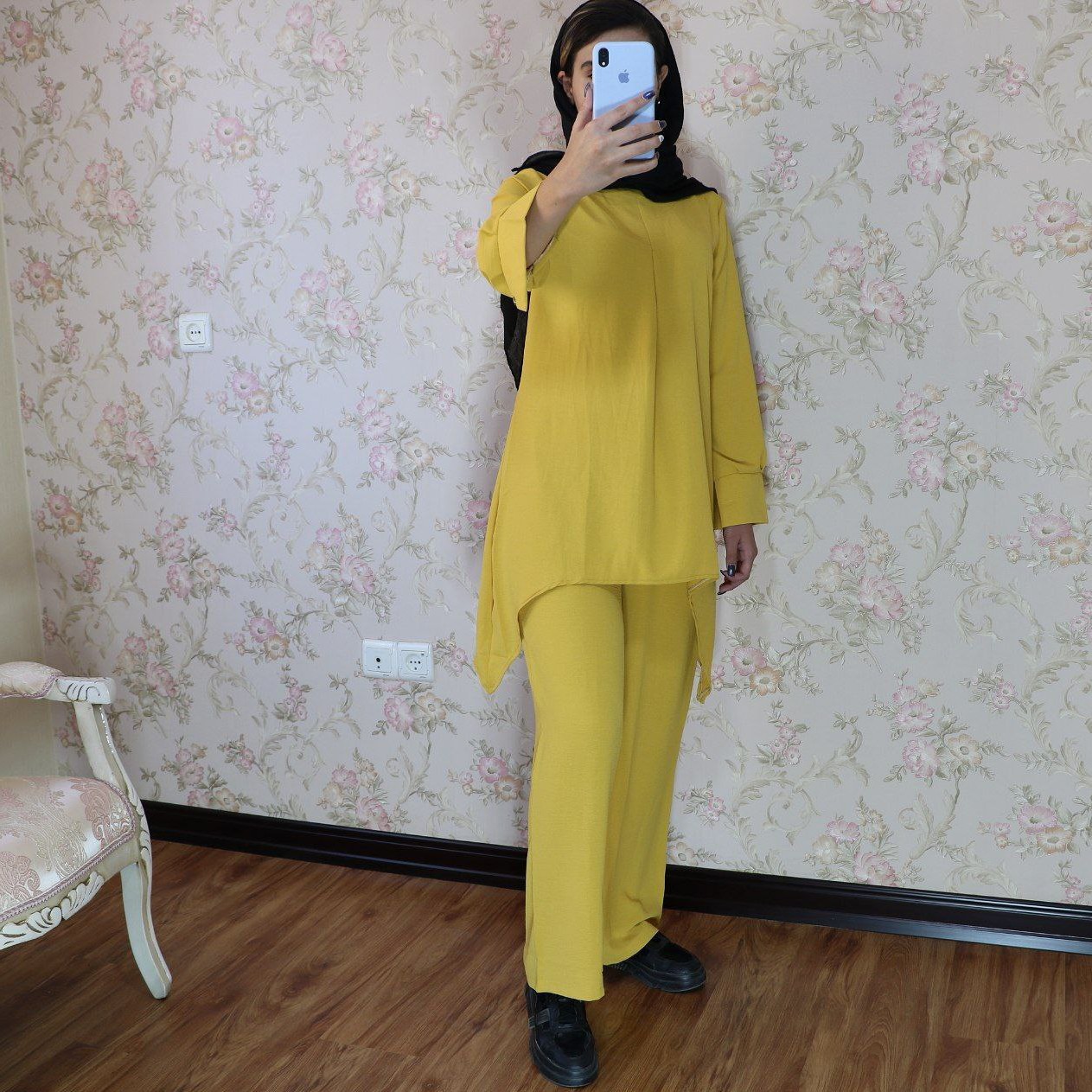 ست مانتو شلوار مهیاس ابروبادی درجه 1