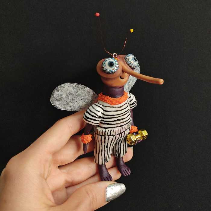 جاسوییچی پشه مهمونی با دمبل