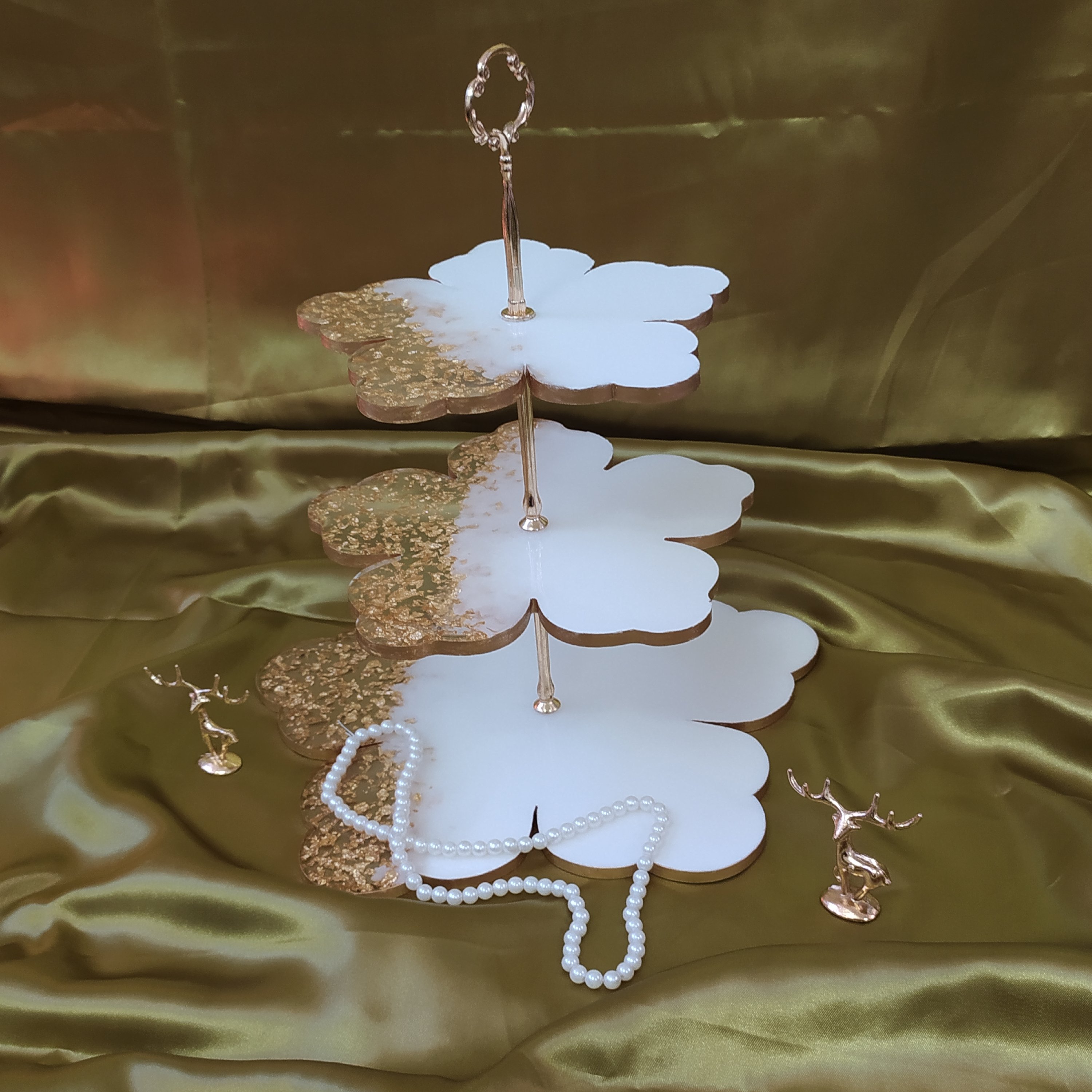 شیرینی خوری رزینی هولدر دار 3طبقه