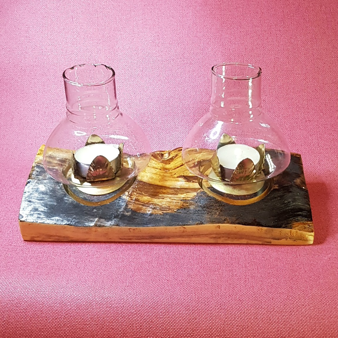 جاشمعی چوبی با گل های طلایی