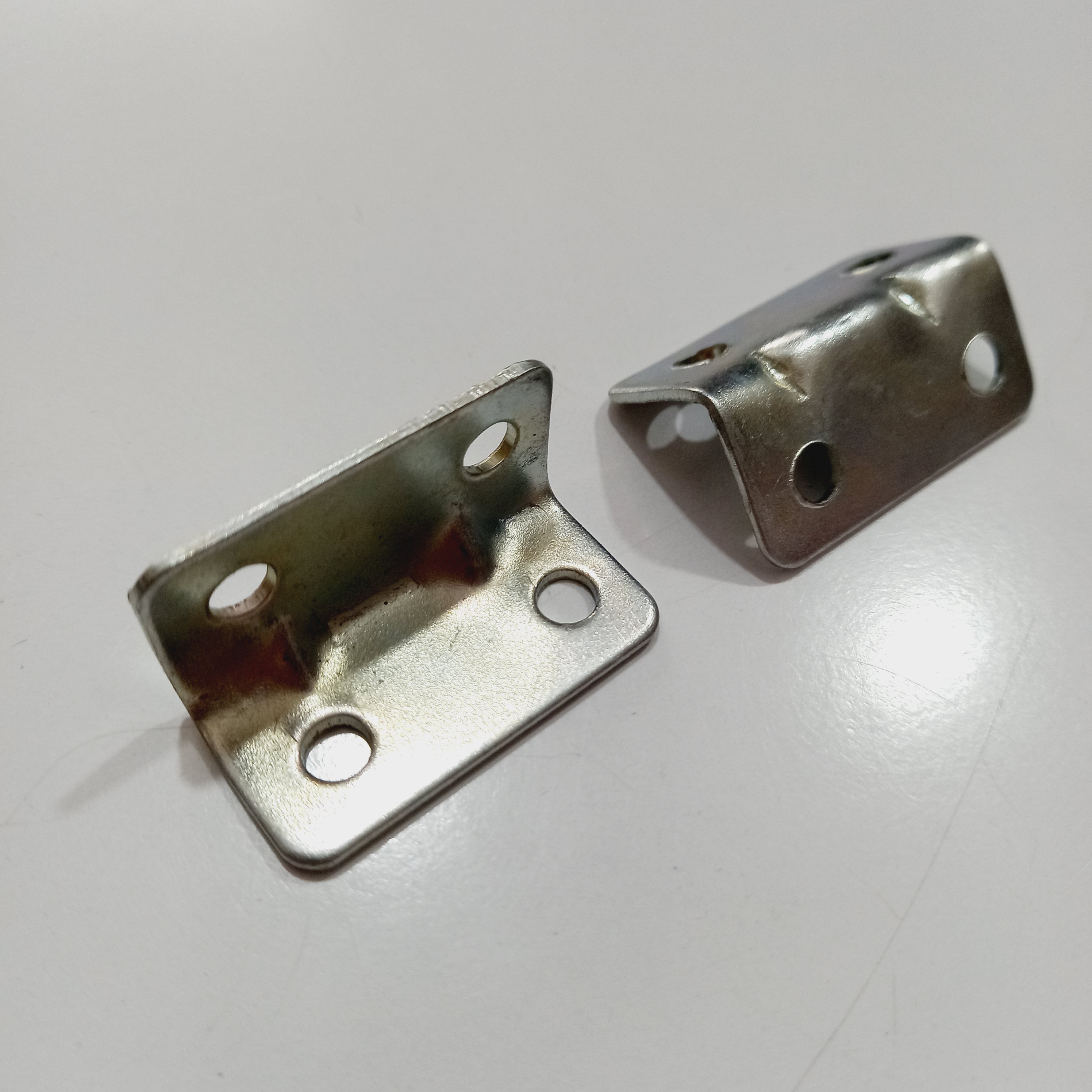 گونیا 4 پیچ کوچک دانه ای