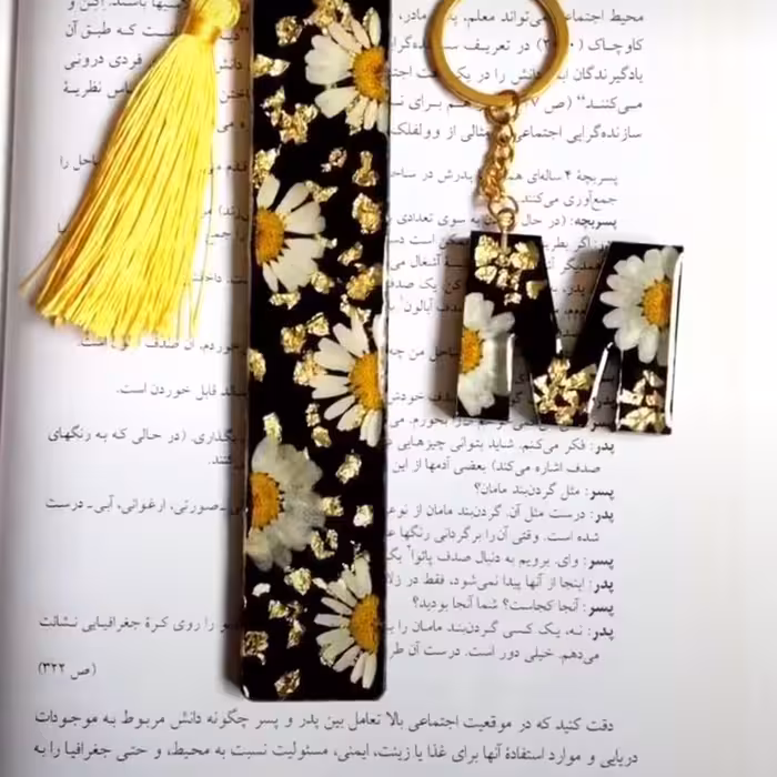 جاسوئیچی حروف و وبوک مارک رزینی