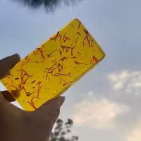 صابون گیاهی و دستساز زعفران  جوانساز و مرطوب کننده پوست مناسب پوست خشک  و نرمال  