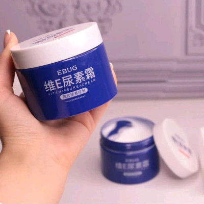 کرم مرطوب کننده اوره و‌ویتامین ای حجم 140 گرم