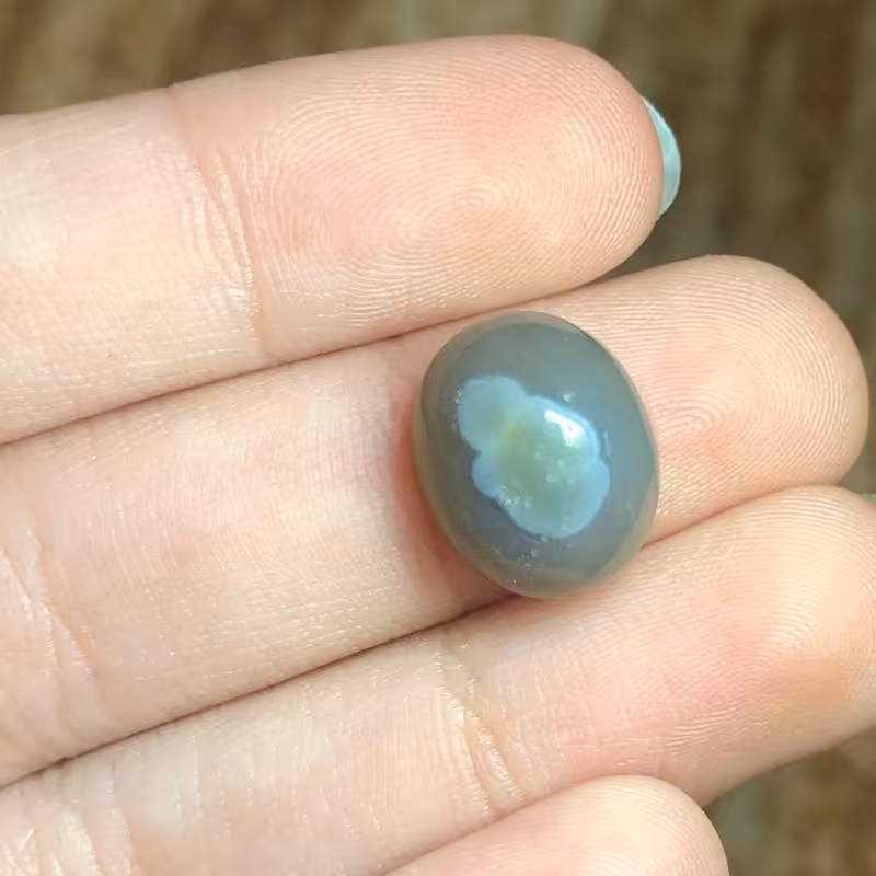 عقیق باباقوری موکول دار رحمانی بسیار خوش رنگ و زیبا 
کدمحصول 564