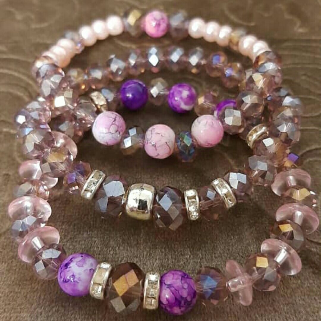 دستبند سنگی 
با تم بنفش