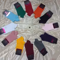 جوراب مچی رنگی طرح سه پاشنه رناتو 